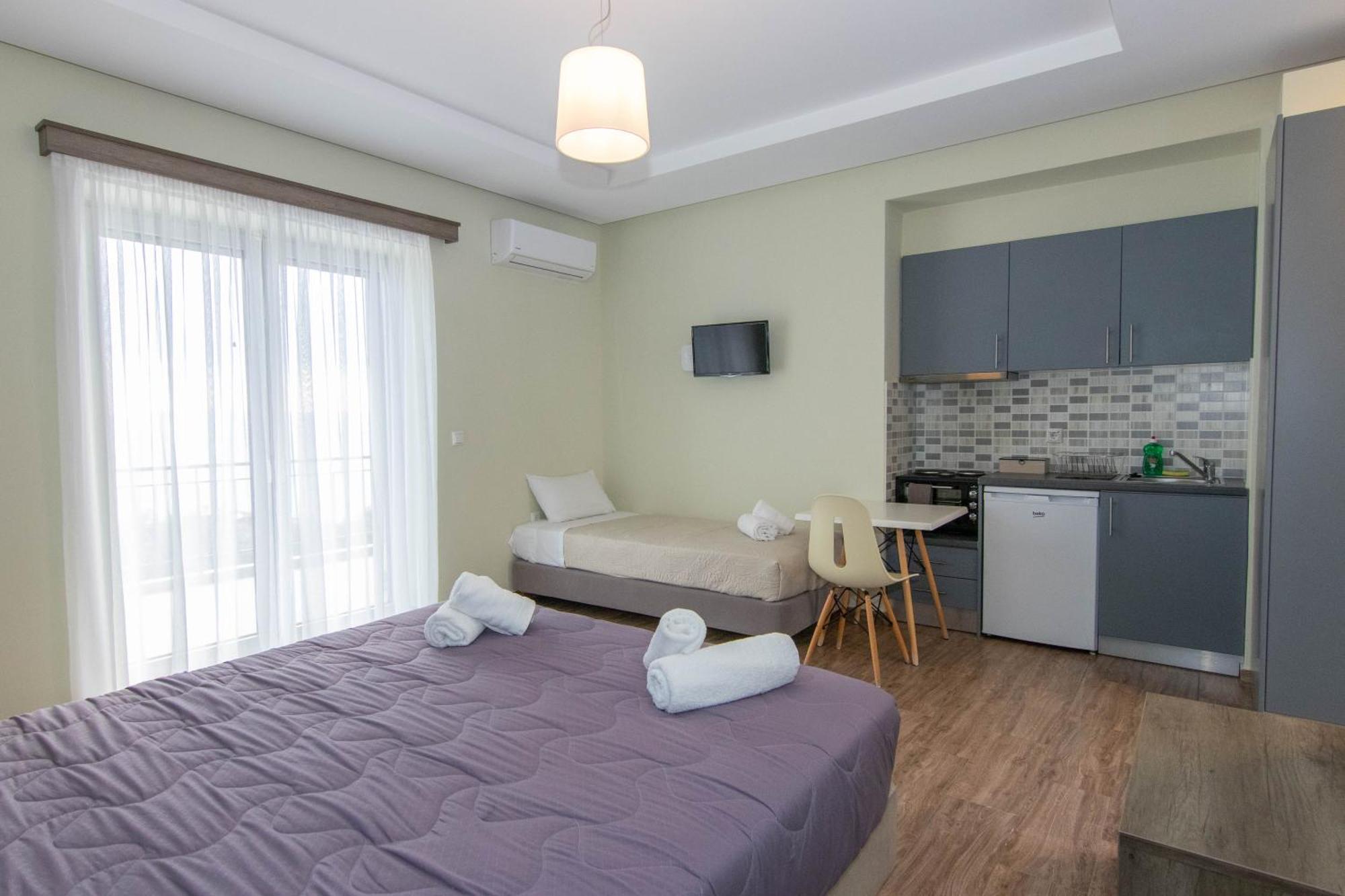 Verga'S Apartments Kalamata Exterior photo