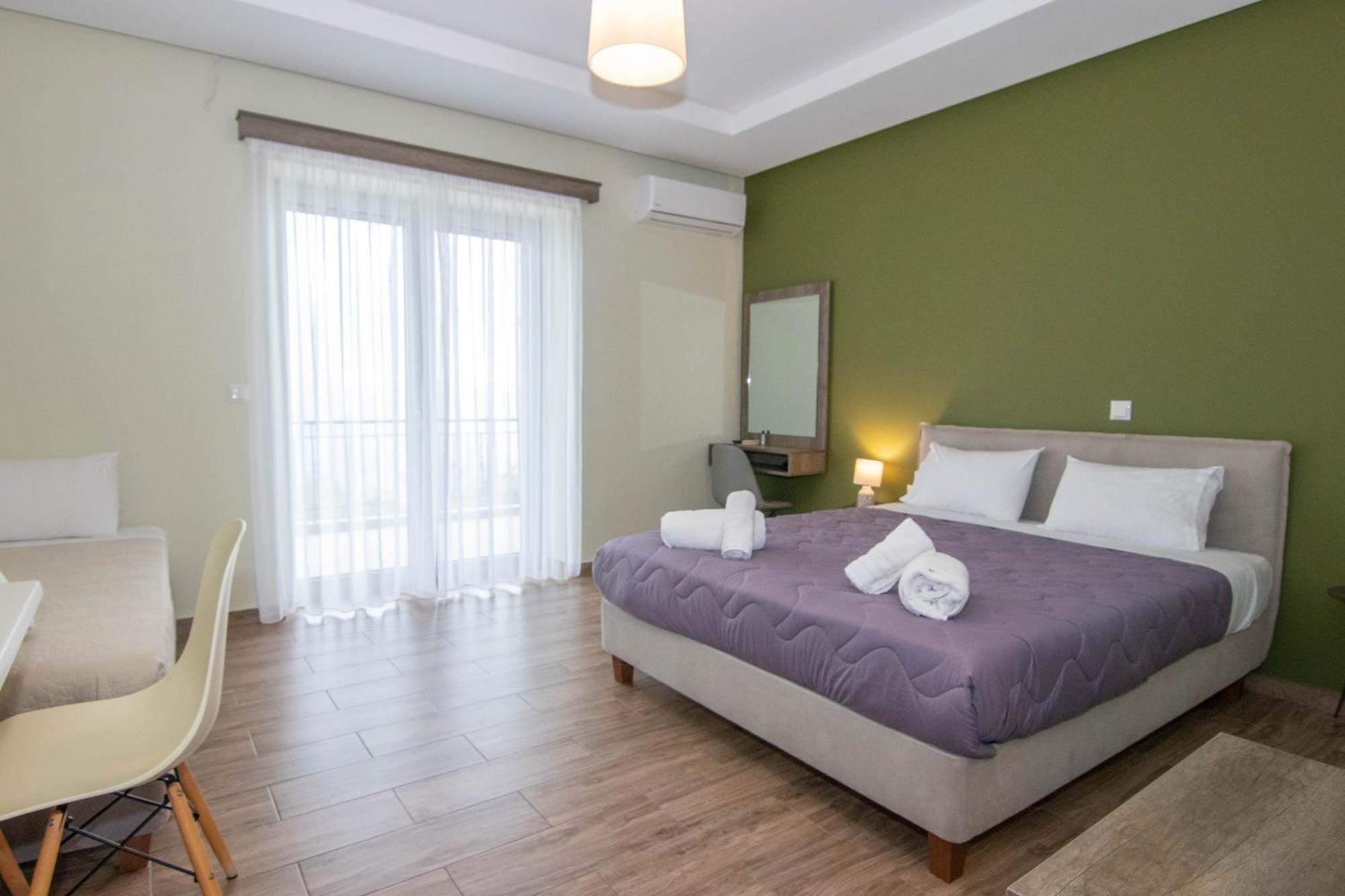 Verga'S Apartments Kalamata Exterior photo